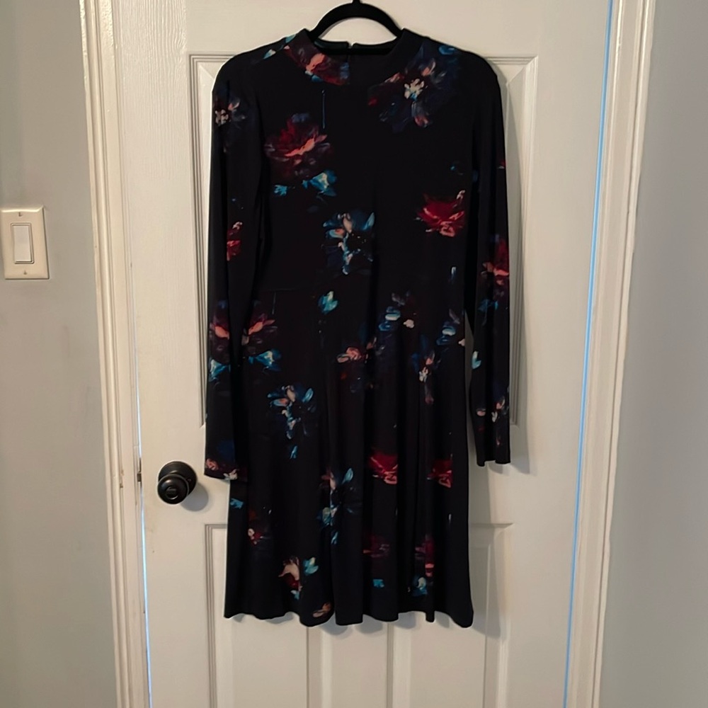 Women’s dress